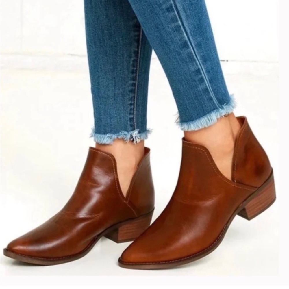 Steve Madden Austin Cognac Leather Ankle Booties